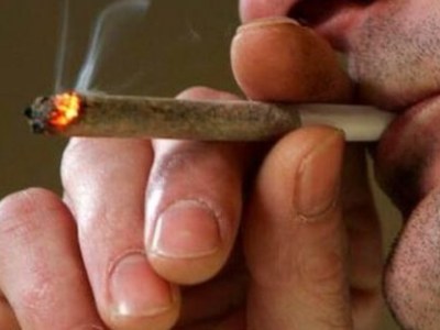 6 Dicas de Como Fumar Maconha sem Incomodar os&nbsp;Outros